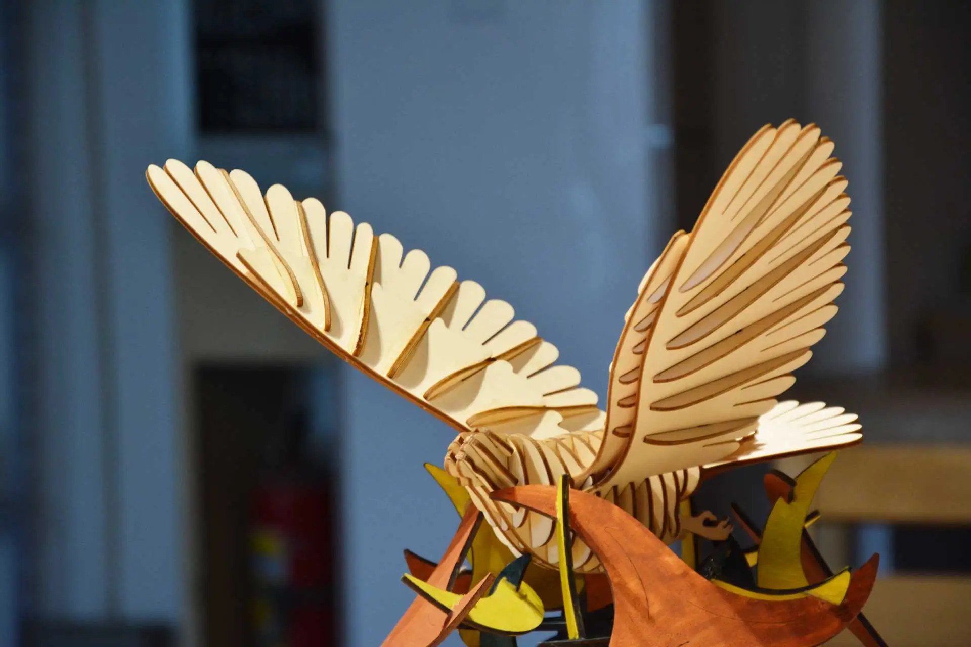 cover image of th tinker wooden bird
