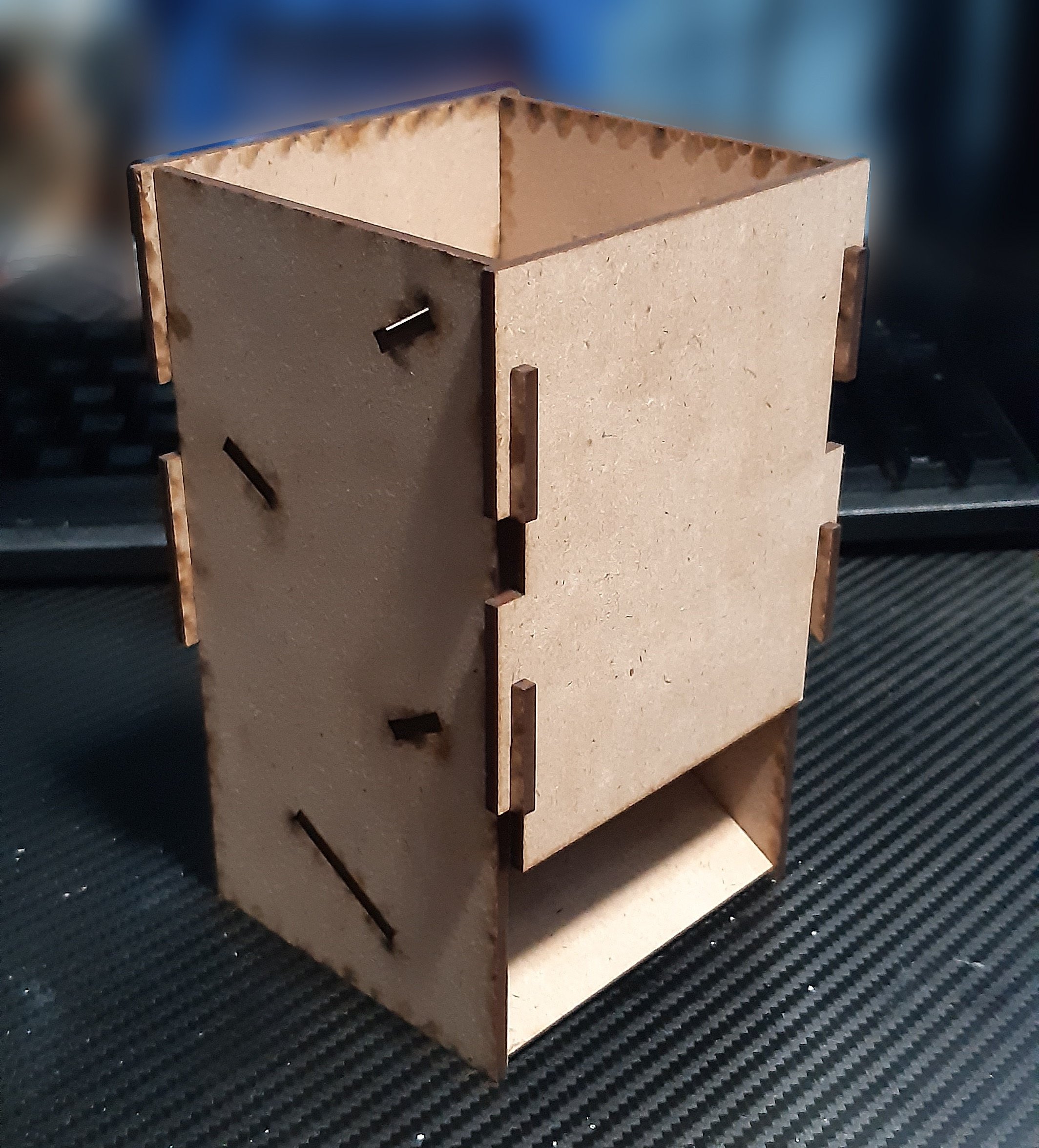cover image of th tinker Basic Dice Tower