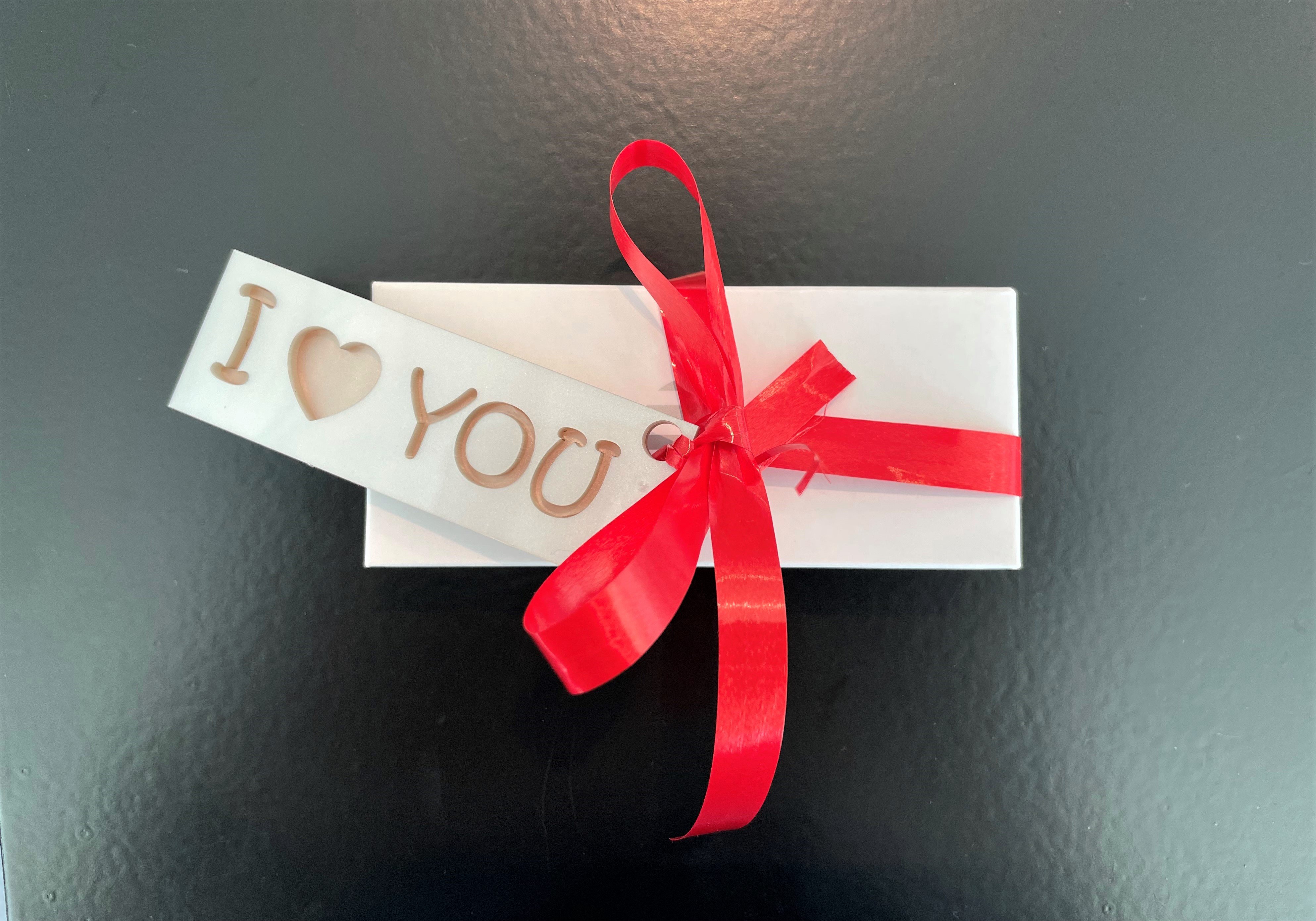 cover image of th tinker I love you gift tag