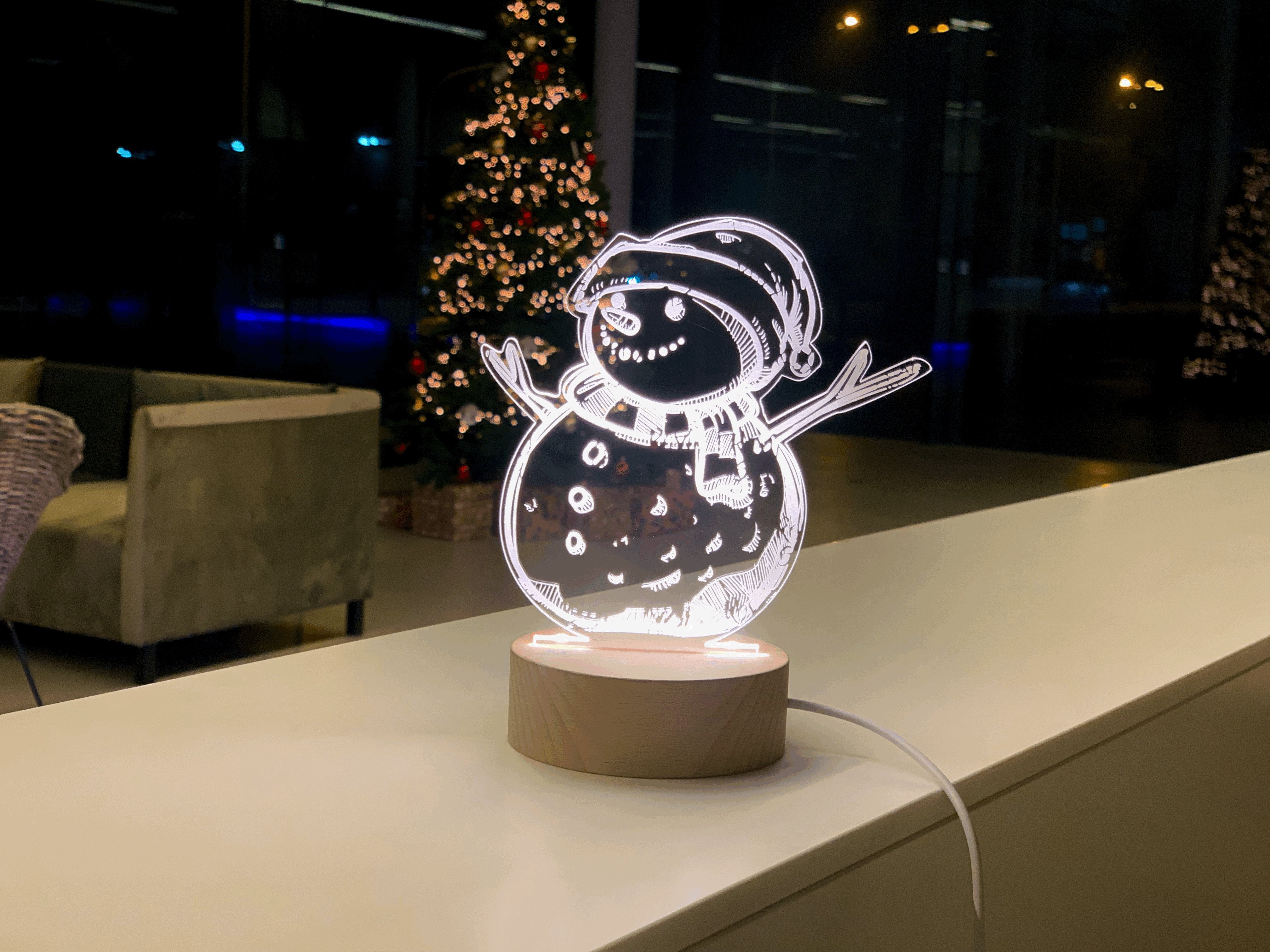 cover image of th tinker Snowman light ☃️